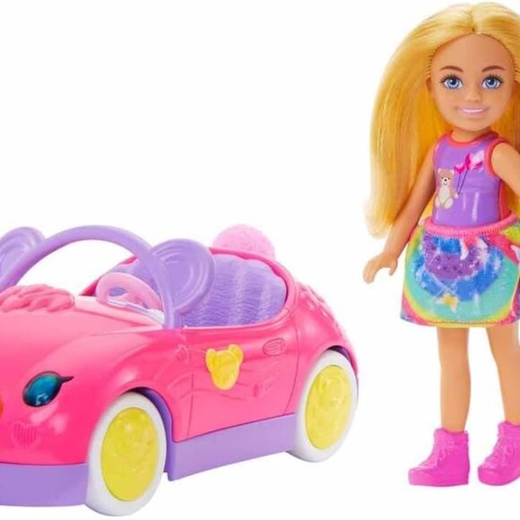 Barbie Chelsea Doll & Toy Car Set with Bear Themed Convertible & Teddy Bear - Picture 2 of 6